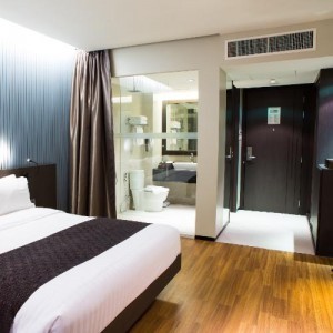 Consejos para renovar tu hotel: Cambiar colchones, almohadas cómodas y forros antifluidos.